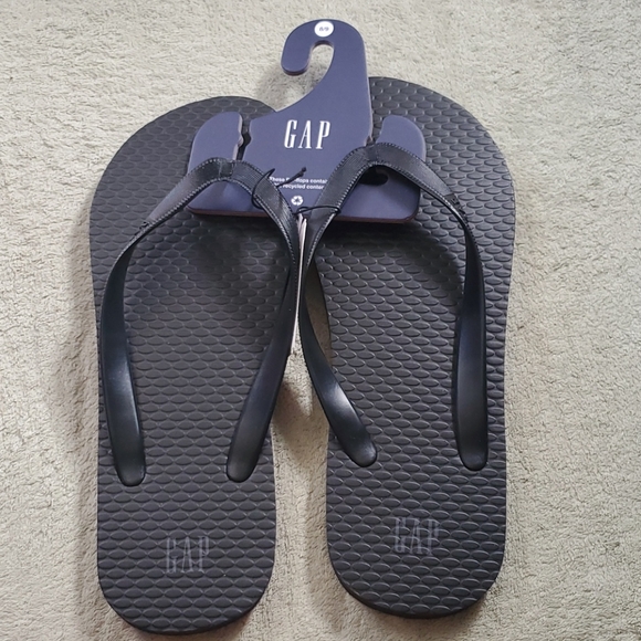 P018   Gap Men's Thong Slipper Black Size 8/9 - Picture 4 of 4
